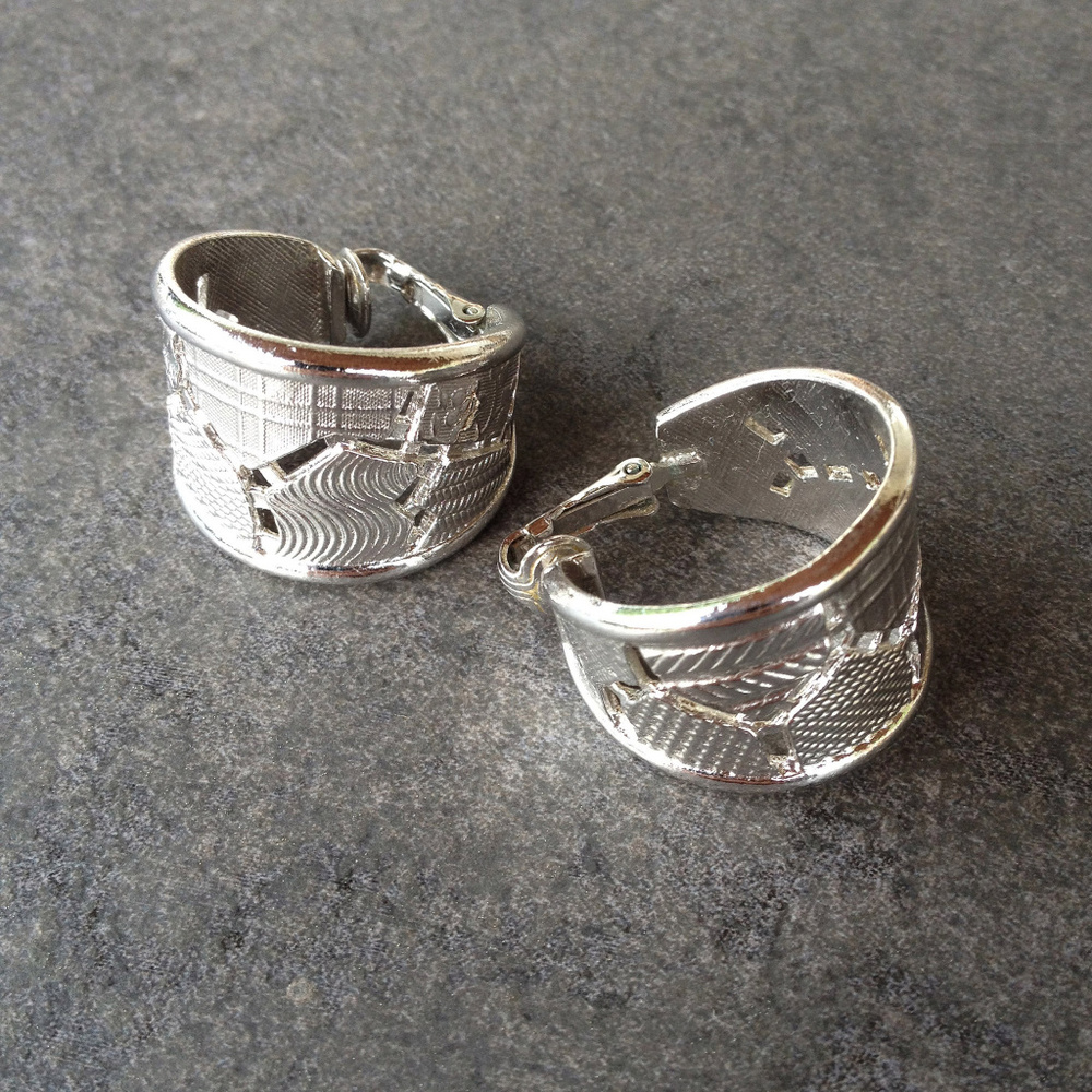Vintage Wide Hoop Fashion Earrings
